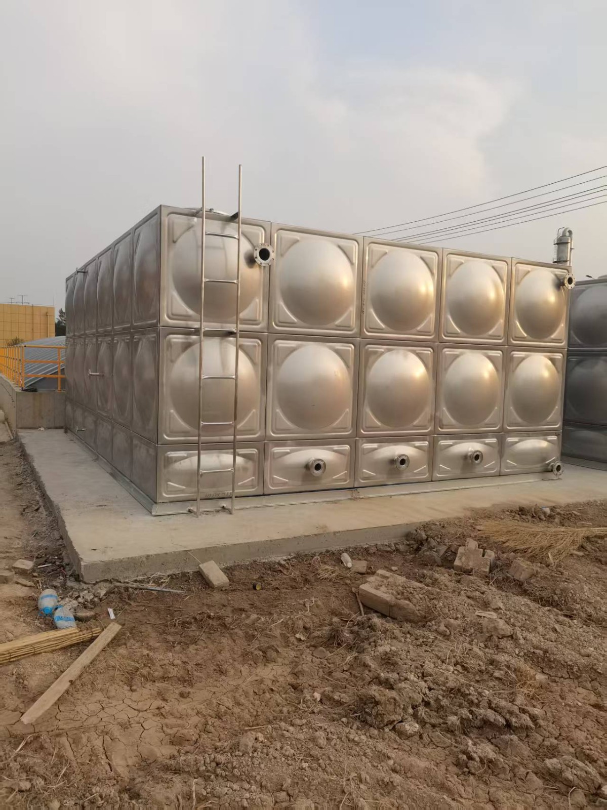 德州樂陵不銹鋼生活水箱